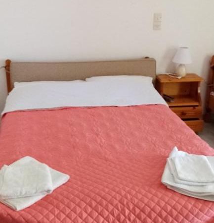 Γεώργιος Παπαϊωάννου Ενοικιαζόμενα Δωμάτια Khrónia Екстериор снимка