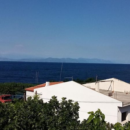 Γεώργιος Παπαϊωάννου Ενοικιαζόμενα Δωμάτια Khrónia Екстериор снимка