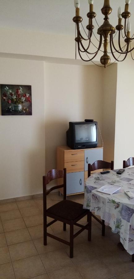 Γεώργιος Παπαϊωάννου Ενοικιαζόμενα Δωμάτια Khrónia Екстериор снимка