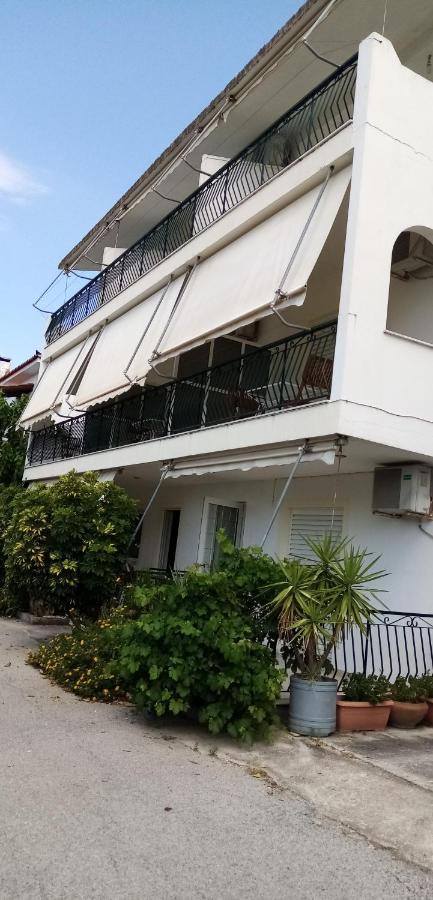 Γεώργιος Παπαϊωάννου Ενοικιαζόμενα Δωμάτια Khrónia Екстериор снимка