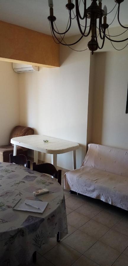 Γεώργιος Παπαϊωάννου Ενοικιαζόμενα Δωμάτια Khrónia Екстериор снимка
