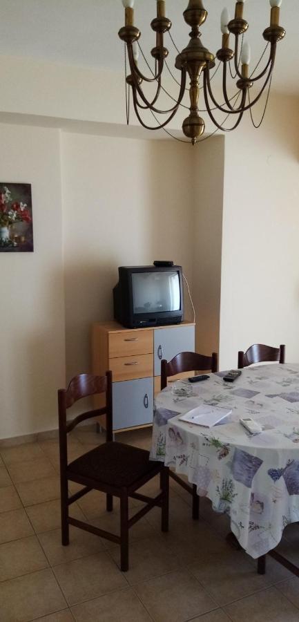 Γεώργιος Παπαϊωάννου Ενοικιαζόμενα Δωμάτια Khrónia Екстериор снимка